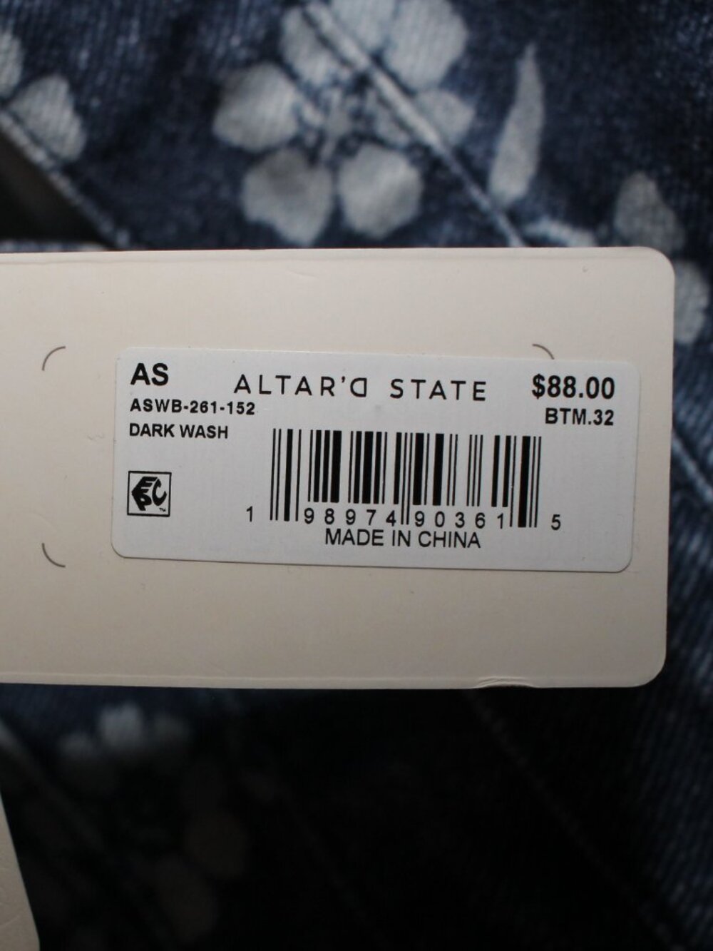 NWT Altar'd State Carrie Jeans Plus Size 32 - Picture 5 of 8